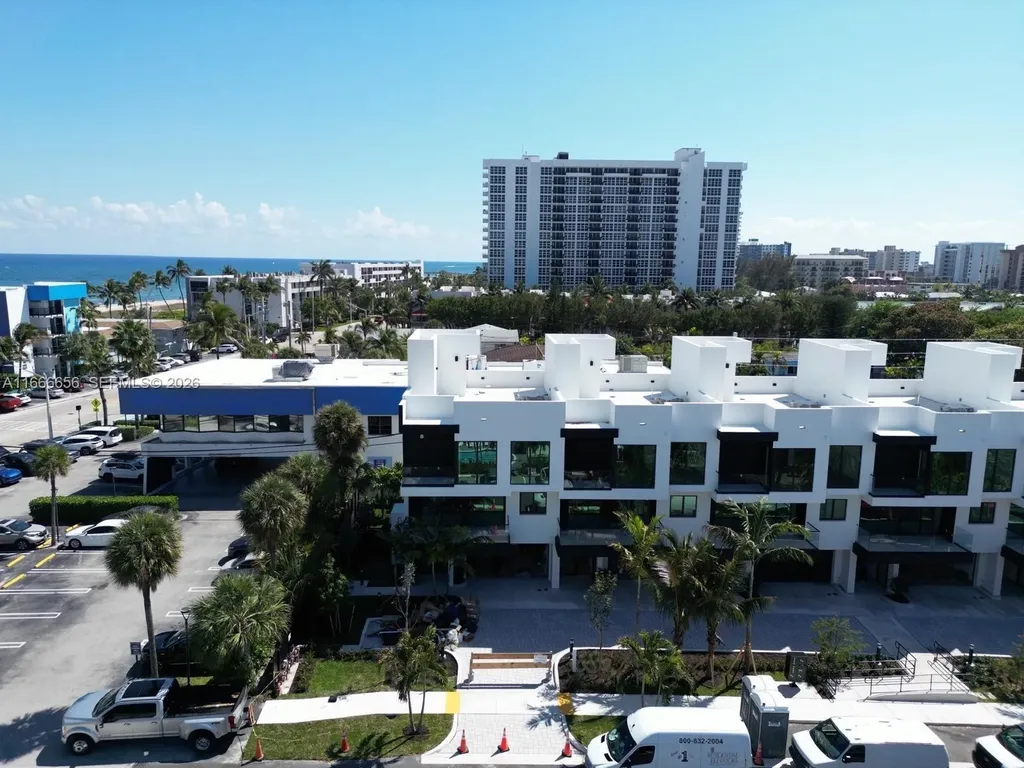 3222 NE 7th Street Pompano Beach FL 33062
