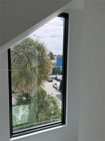 3222 NE 7th Street Pompano Beach FL 33062