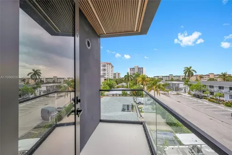 3222 NE 7th Street Pompano Beach FL 33062