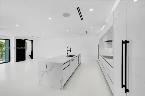 3222 NE 7th Street Pompano Beach FL 33062