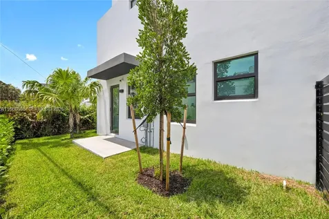 3222 NE 7th Street Pompano Beach FL 33062