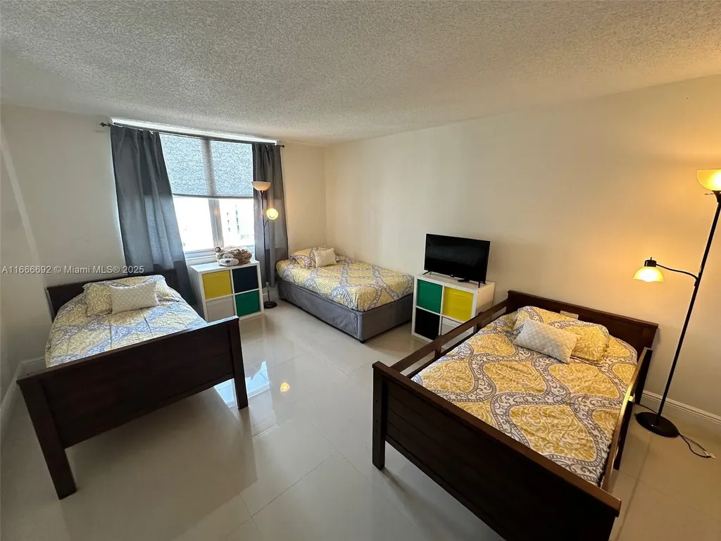 2201 S Ocean Drive Hollywood FL 33019