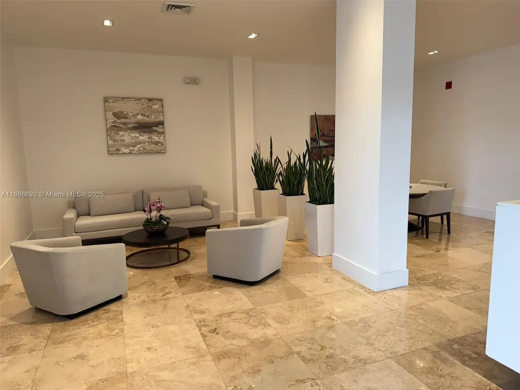 2201 S Ocean Drive Hollywood FL 33019