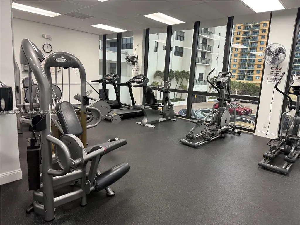 2201 S Ocean Drive Hollywood FL 33019