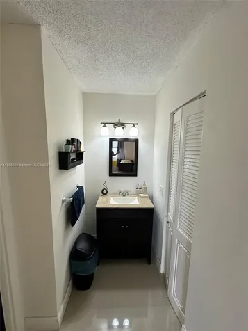 2201 S Ocean Drive Hollywood FL 33019