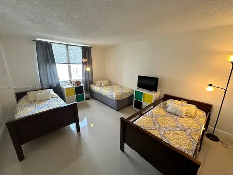 2201 S Ocean Drive Hollywood FL 33019