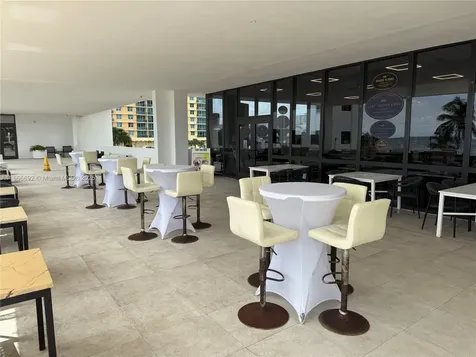 2201 S Ocean Drive Hollywood FL 33019