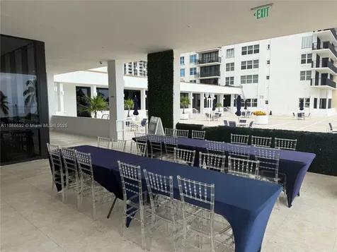2201 S Ocean Drive Hollywood FL 33019