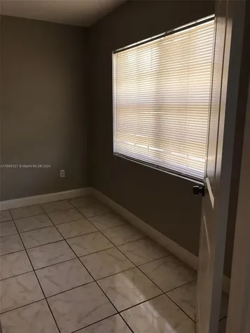 459 NE 210th Circle Terrace Miami FL 33179