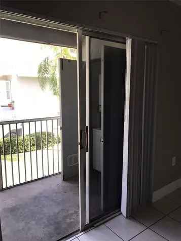 459 NE 210th Circle Terrace Miami FL 33179
