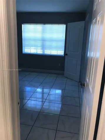 459 NE 210th Circle Terrace Miami FL 33179
