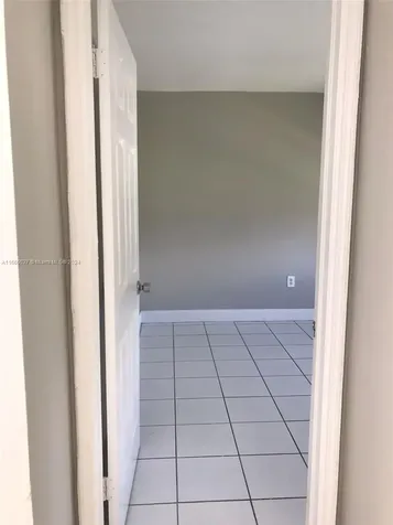 459 NE 210th Circle Terrace Miami FL 33179