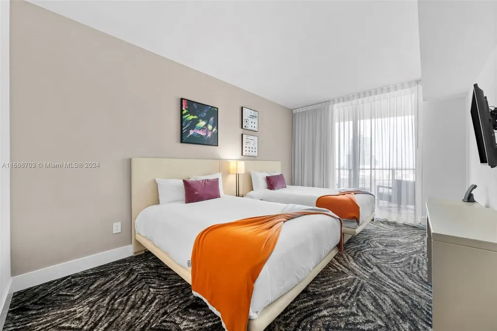 4111 S Ocean Drive Hollywood FL 33019