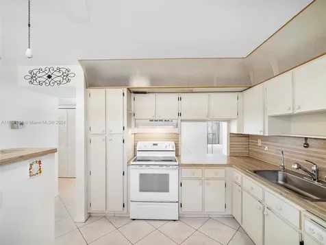 6090 N Sabal Palm Boulevard Tamarac FL 33319