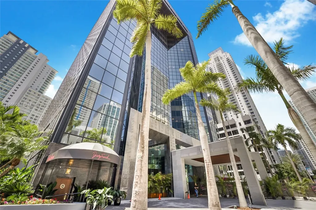 1200 Brickell Avenue Miami FL 33131