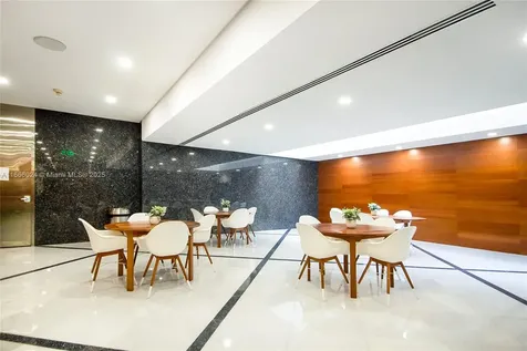 1200 Brickell Avenue Miami FL 33131