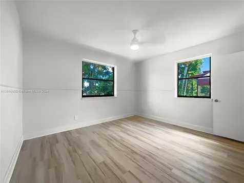 910 NE 155th Terrace North Miami Beach FL 33162
