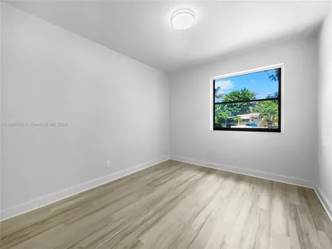 910 NE 155th Terrace North Miami Beach FL 33162