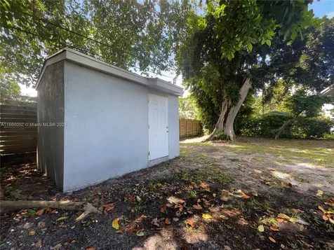 910 NE 155th Terrace North Miami Beach FL 33162