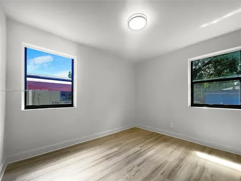 910 NE 155th Terrace North Miami Beach FL 33162