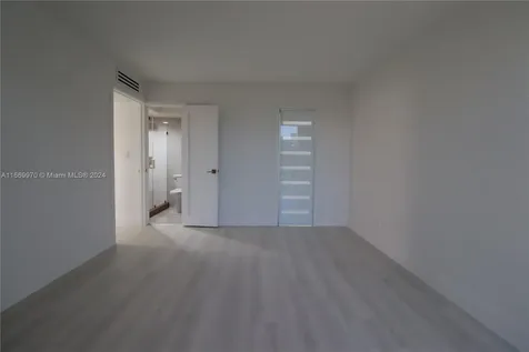 210 172nd Street Sunny Isles Beach FL 33160
