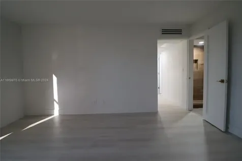 210 172nd Street Sunny Isles Beach FL 33160
