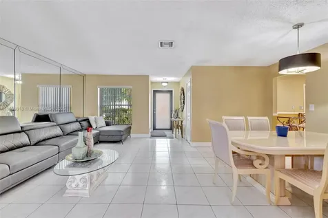 1905 SW 87th Avenue North Lauderdale FL 33068
