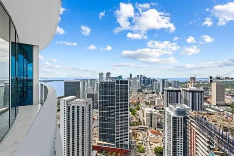 851 NE 1st Avenue Miami FL 33132