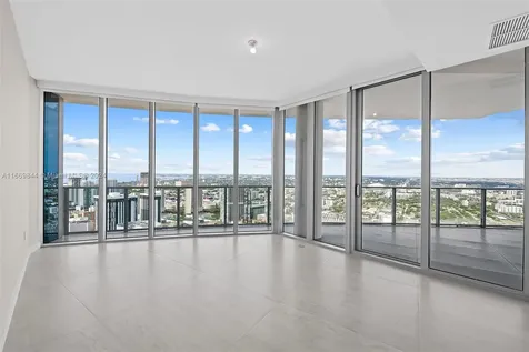 851 NE 1st Avenue Miami FL 33132