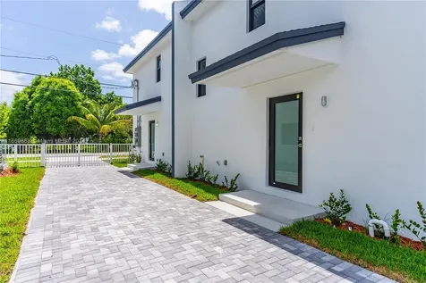8016 NW 14th Place Miami FL 33147