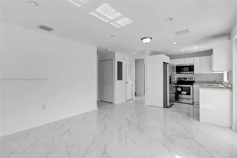8016 NW 14th Place Miami FL 33147