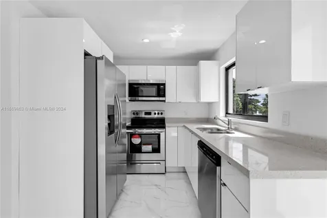 8016 NW 14th Place Miami FL 33147