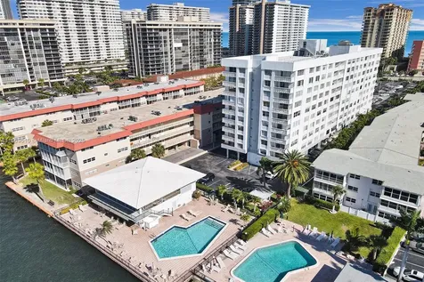 3113 S Ocean Drive Hallandale Beach FL 33009