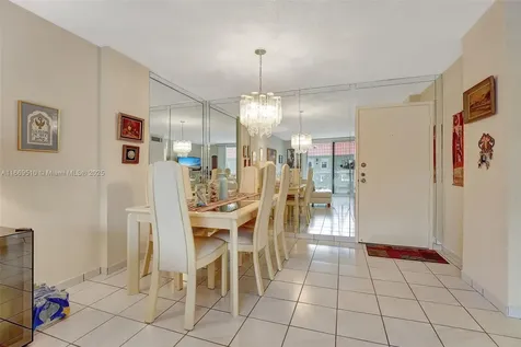 3113 S Ocean Drive Hallandale Beach FL 33009