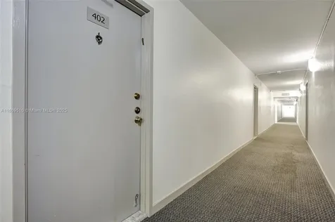 3113 S Ocean Drive Hallandale Beach FL 33009