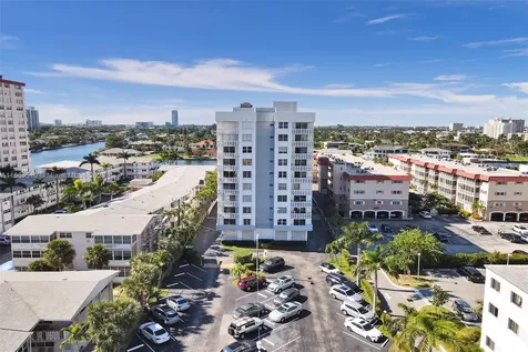 3113 S Ocean Drive Hallandale Beach FL 33009