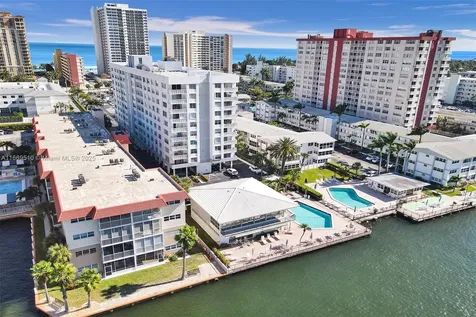 3113 S Ocean Drive Hallandale Beach FL 33009