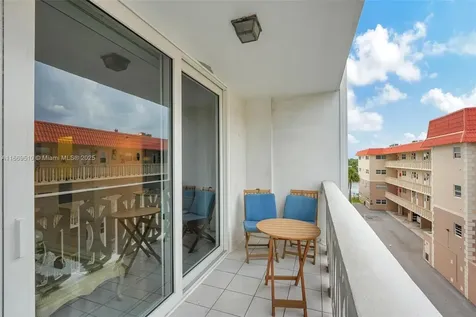 3113 S Ocean Drive Hallandale Beach FL 33009