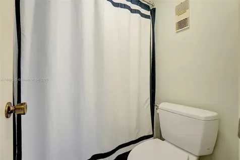 3113 S Ocean Drive Hallandale Beach FL 33009