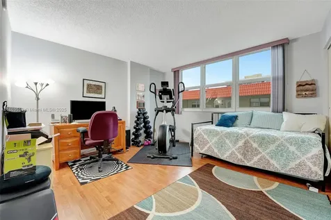 3113 S Ocean Drive Hallandale Beach FL 33009