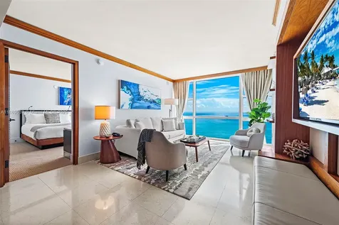 Miami Beach FL 33141