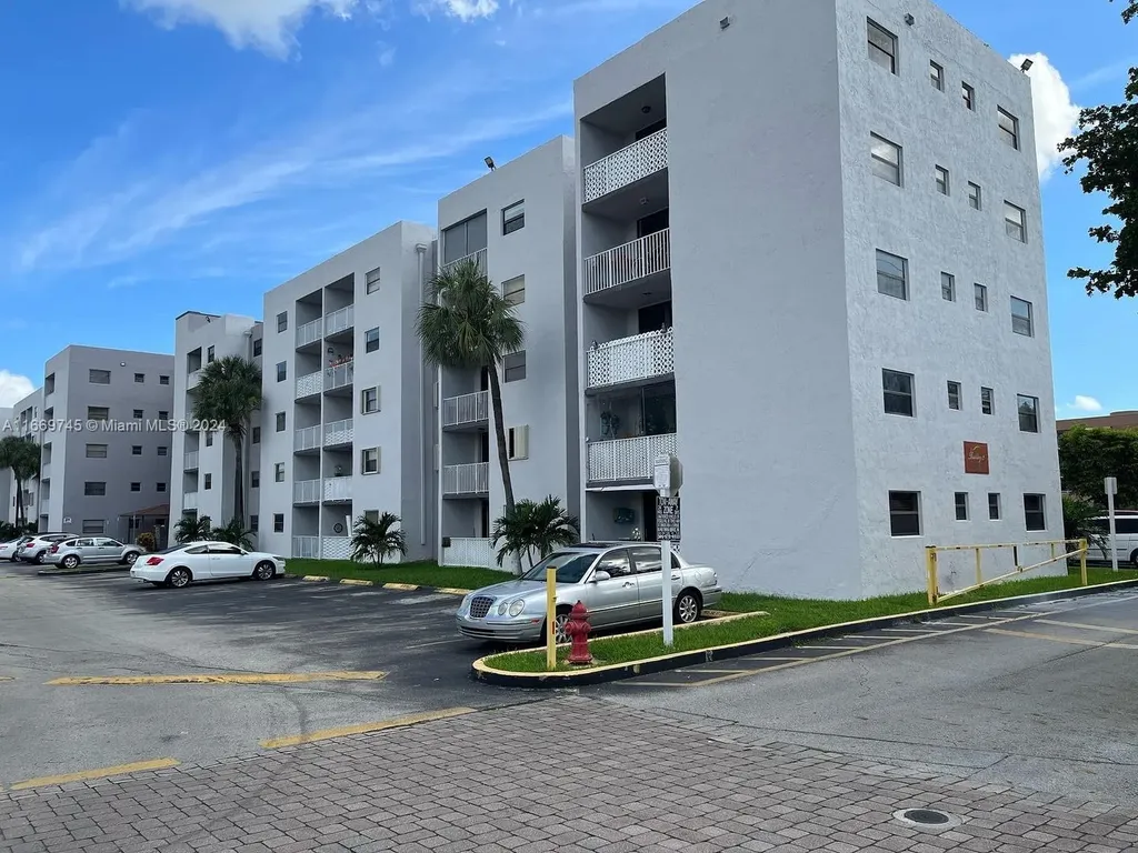 8075 NW 7th Street Miami FL 33126