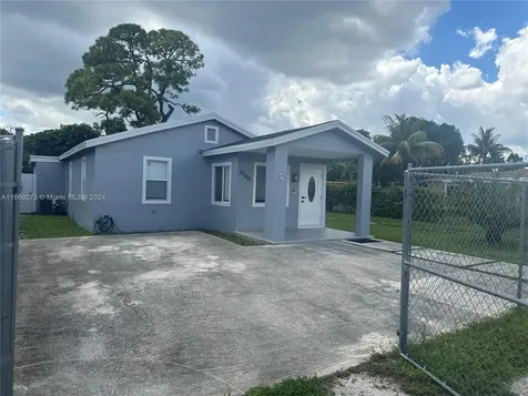 3240 NW 101st Street Miami FL 33147