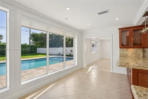 2280 NE 203rd Terrace Miami FL 33180