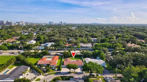 2280 NE 203rd Terrace Miami FL 33180