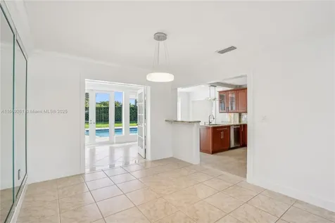 2280 NE 203rd Terrace Miami FL 33180