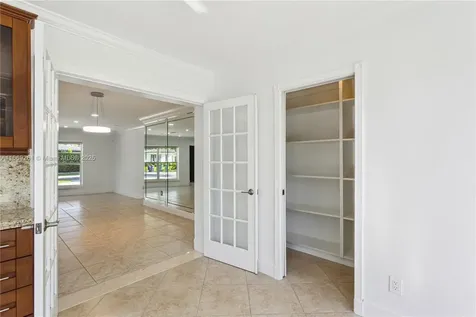 2280 NE 203rd Terrace Miami FL 33180