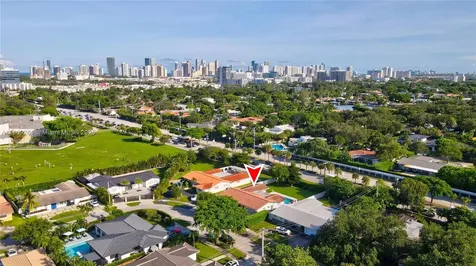 2280 NE 203rd Terrace Miami FL 33180