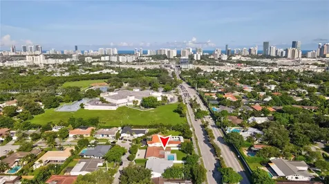 2280 NE 203rd Terrace Miami FL 33180