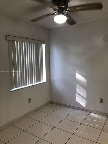 423 NE 210th Circle Terrace Miami FL 33179